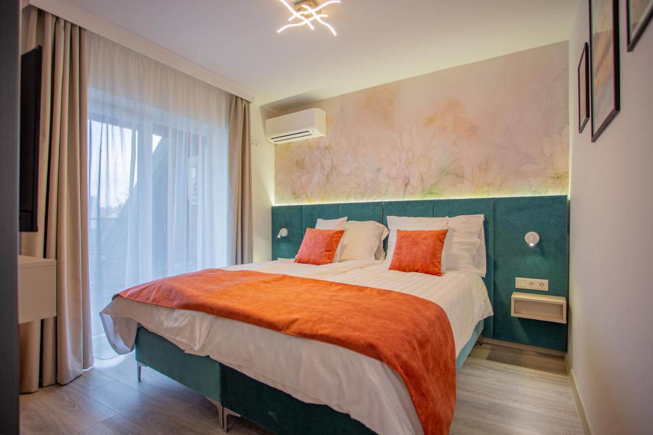 Viktoria Apartman Gyula Ngoại thất bức ảnh
